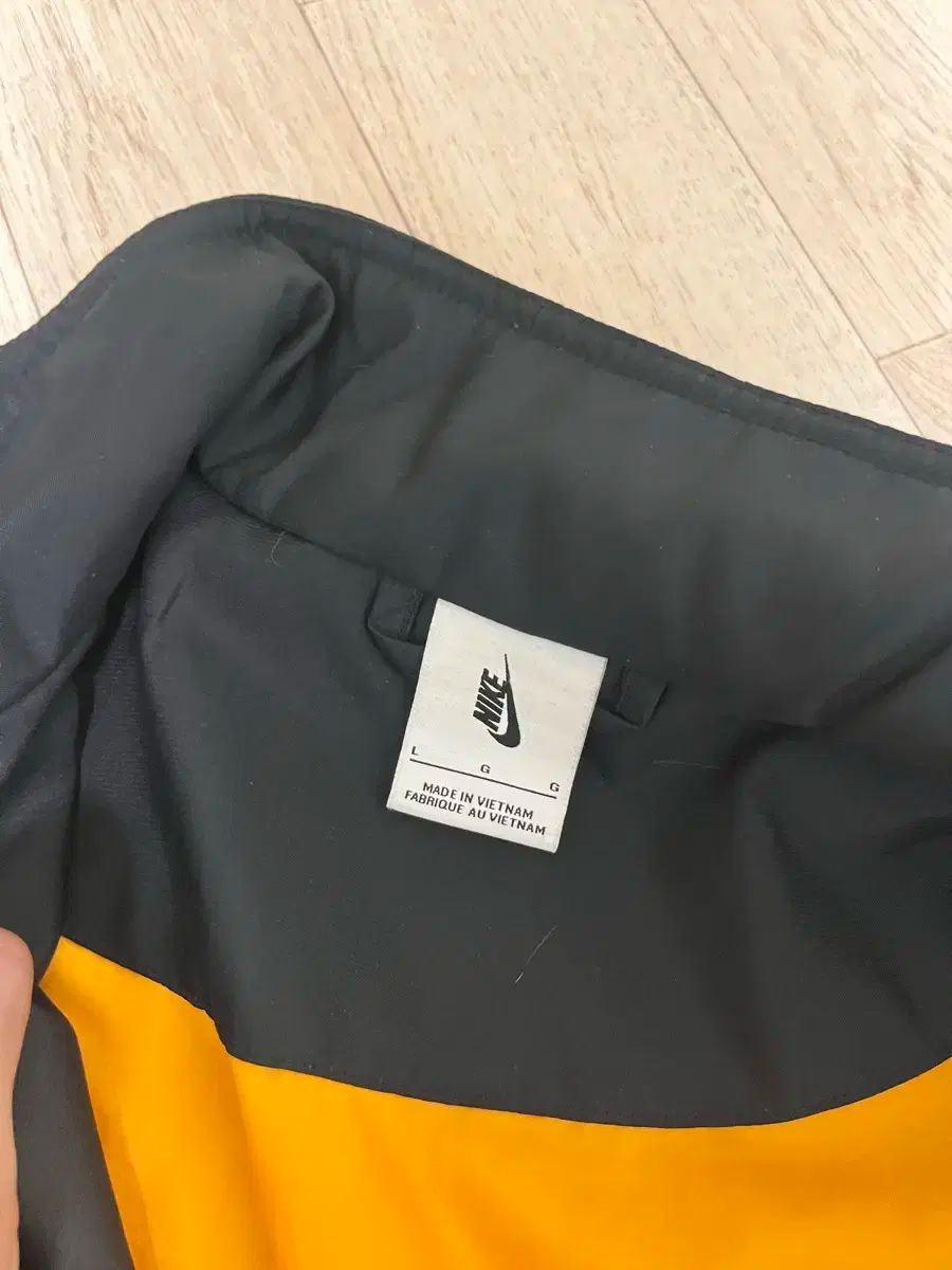ナイキ サテン ブルゾン ジャケット KANDAIZUMI_COM