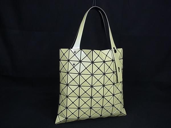 BAO BAO ISSEY MIYAKE バオバオイッセイミヤケ ルーセント PVC ハンドバッグ トートバッグ レディース イエロー系 FT0549