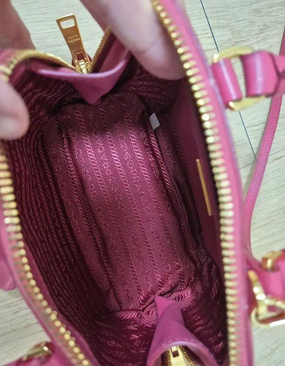 サフィアーノ ラックス