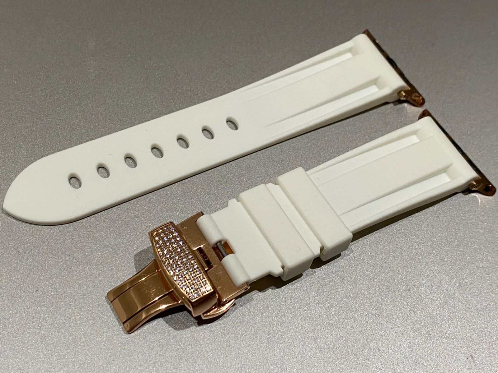 H×Rアップルウォッチバンド ラバーベルト Apple Watch キラキラ ジルコニア  メンズ レディース 38mm 40mm 41mm 42mm 44mm 45mm 49mm ウルトラ ultra
