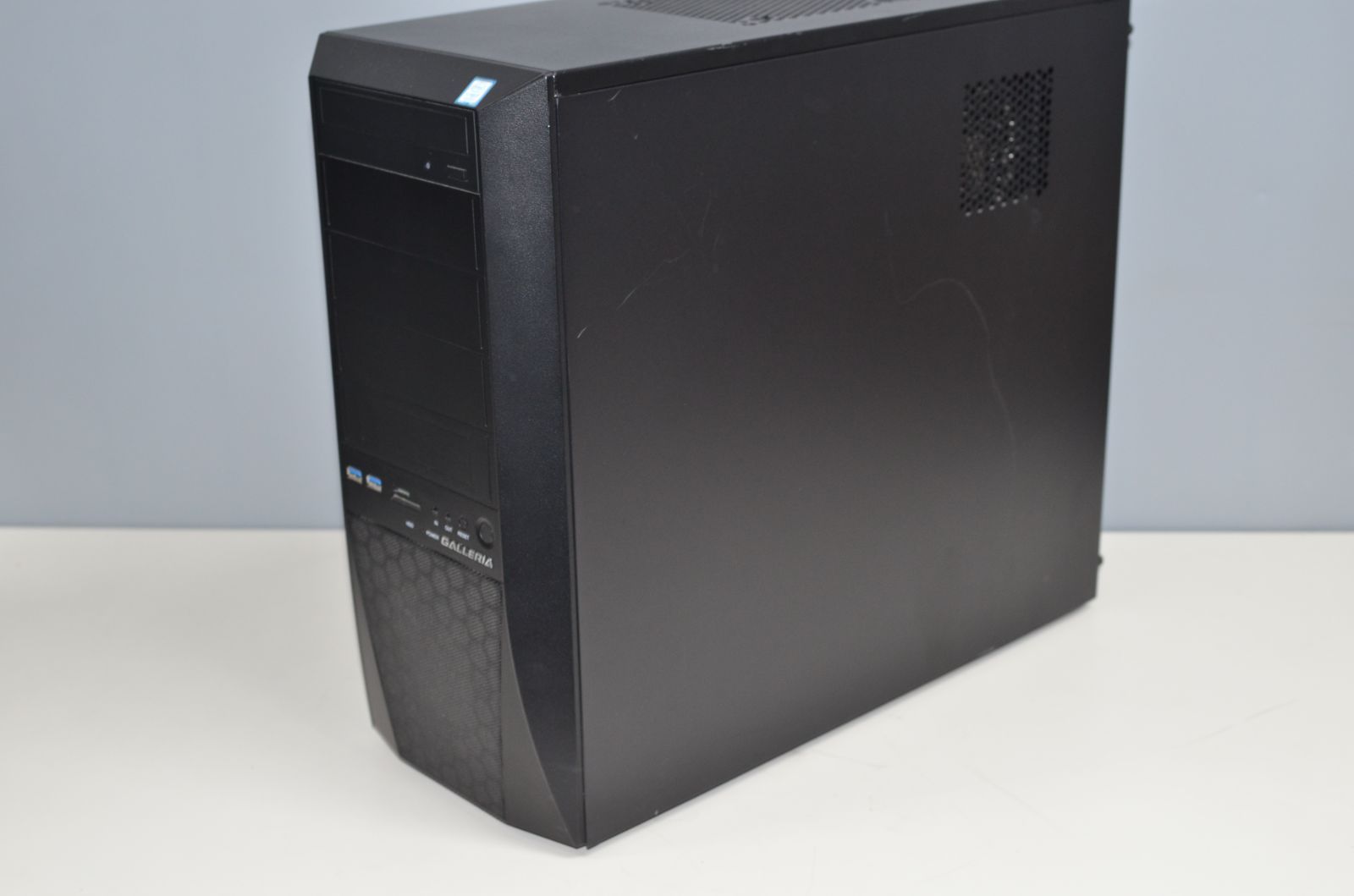 中古良品 自作ゲーミングデスクトップ/Windows11/core i7-9700K/SSD500GB+HDD3TB/メモリ16GB/RTX2080/DVDマルチ/デスクトップPC 中古良品 自作ゲーミングデスクトップ/Windows11/core i7-9700K
