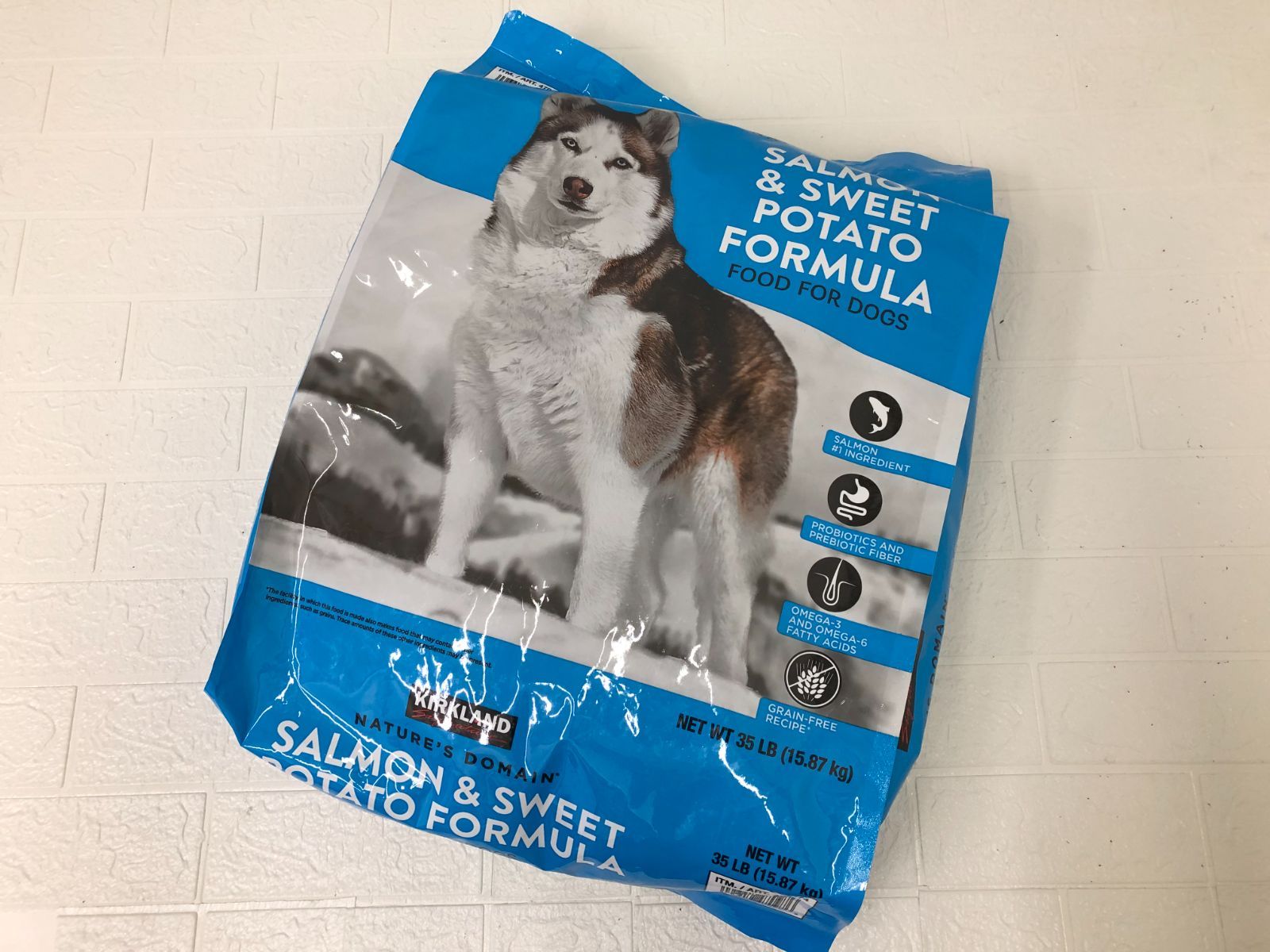 コストコ カークランド 成犬 子犬用 ドッグフード サーモン ポテト 15kg 消費期限 2026年3月14日
