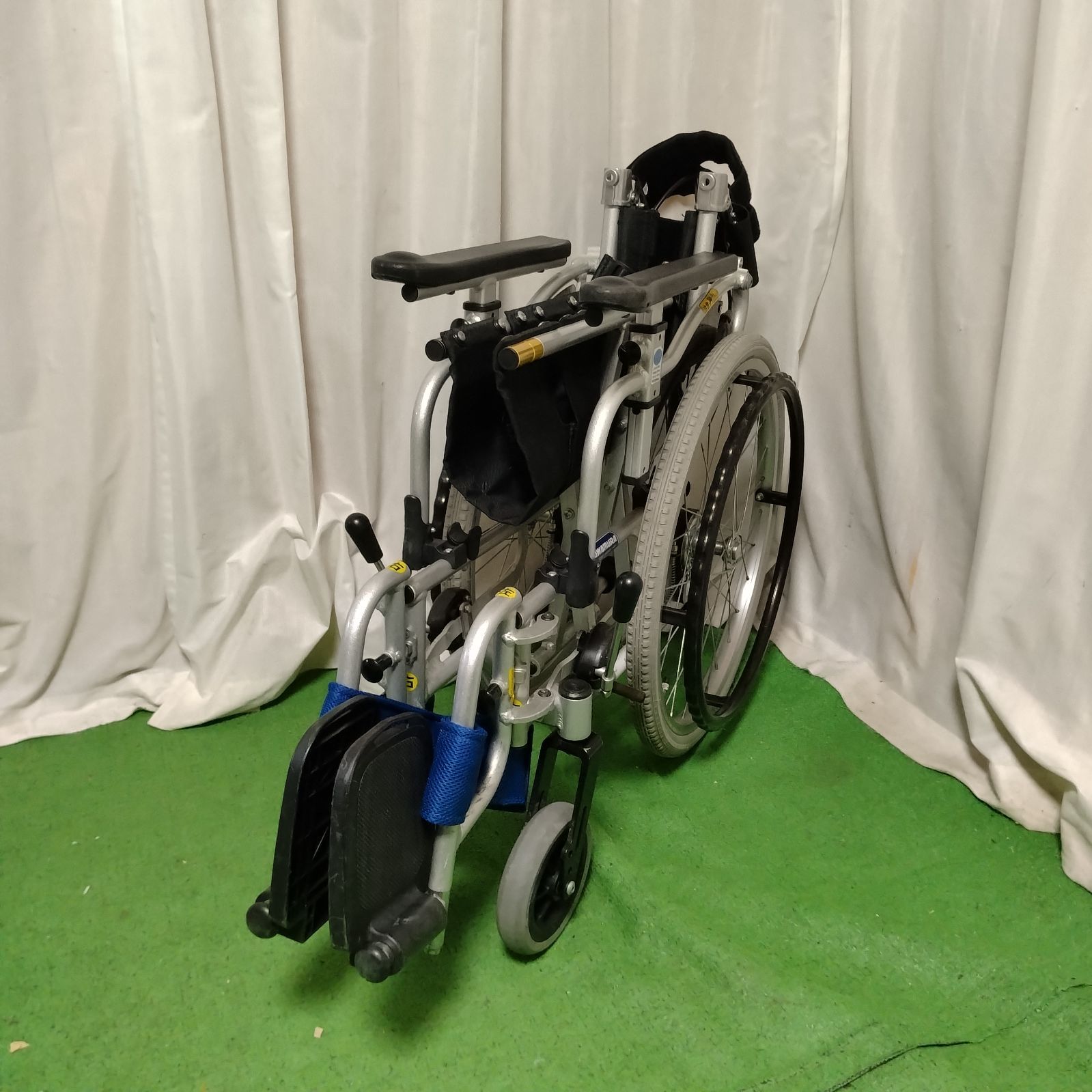 カワムラサイクル KZ20-40 低床型 自走式 車椅子 ts-25-0513-05 アルミ