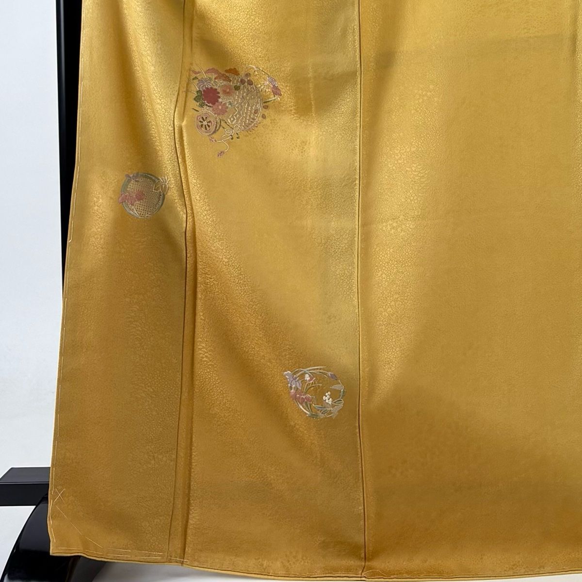 付下げ 身丈168.5cm 裄丈69.5cm L 袷 花車 花丸文 刺繍 ぼかし 山吹色