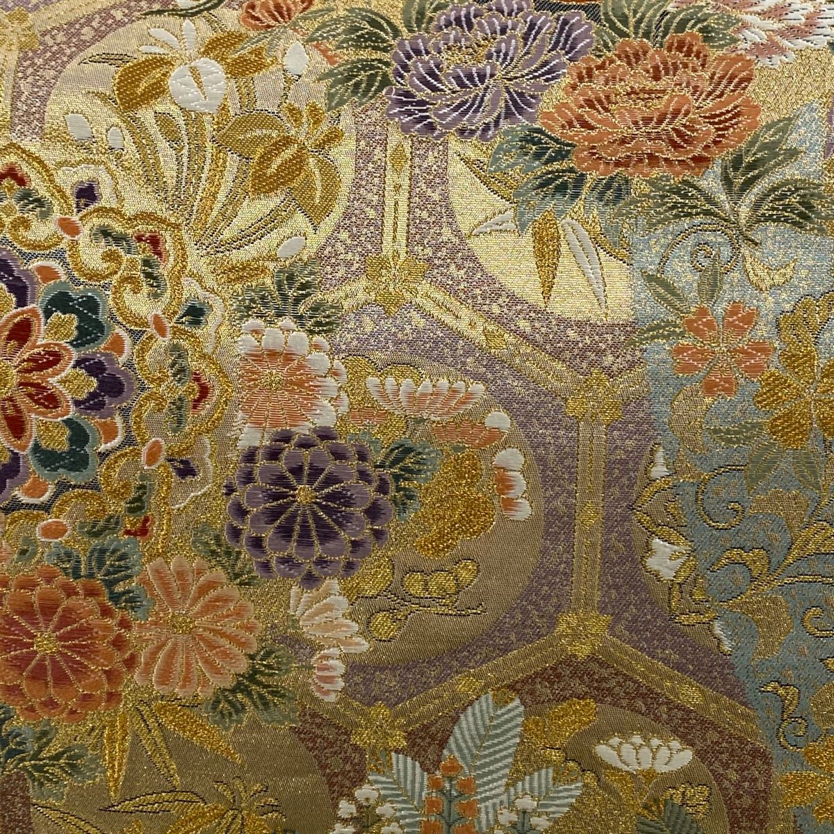 袋帯 秀品 関西仕立て 亀甲鳳凰華文 本金箔 金色 六通 正絹 【中古