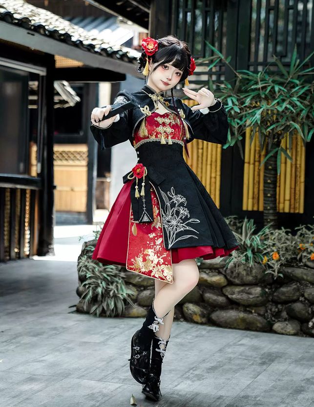 和風 ロリータ ワンピース 黒 赤 着物風 ドレス 中華風 ゴスロリ 衣装 刺繍 花柄 レース コスプレ 衣装 学園祭 舞台 イベント 撮影 レディース 長袖 ミニ丈 春 秋 冬