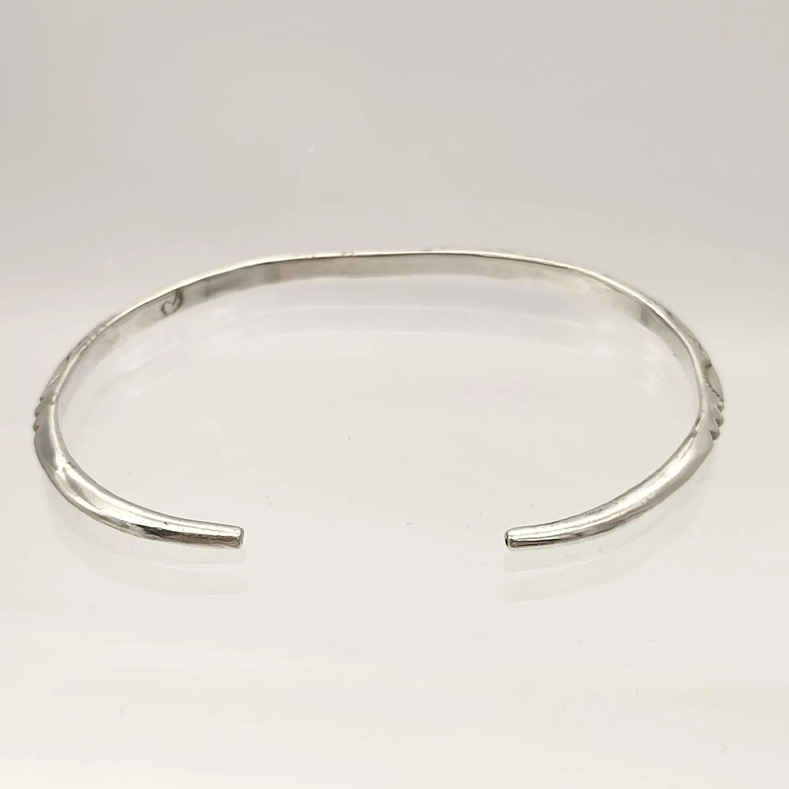 LARRY SMITH ラリースミス EXTRA THIN TRIANGLE BRACELET