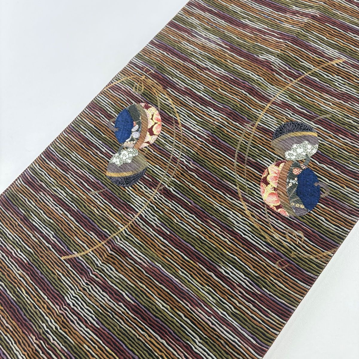 袋帯 美品 秀品 鈴 草花 金彩 茶紫 お太鼓柄 正絹 【中古】 - メルカリ