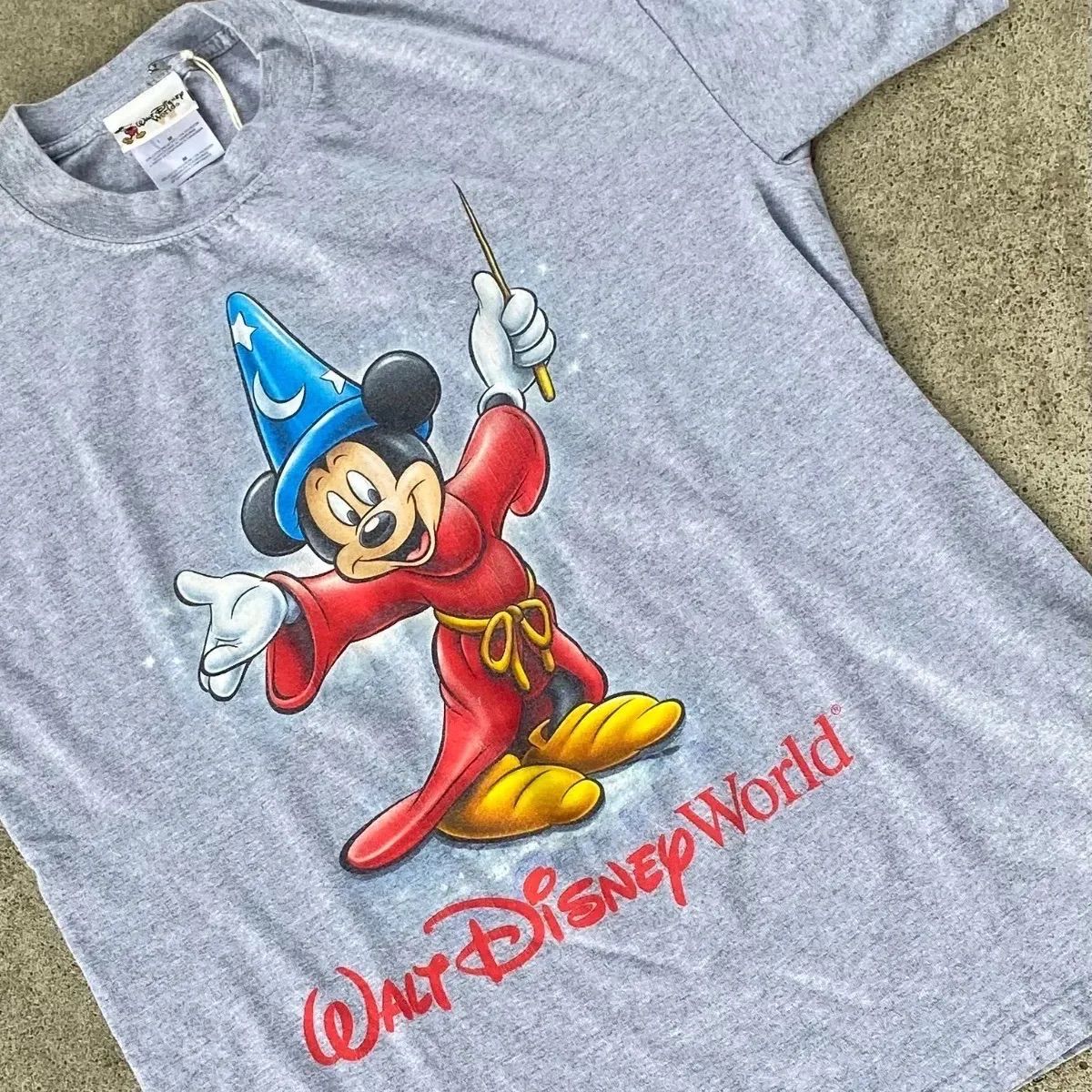 Walt Disney World ミッキー Tシャツ 赤かっ M ブラック