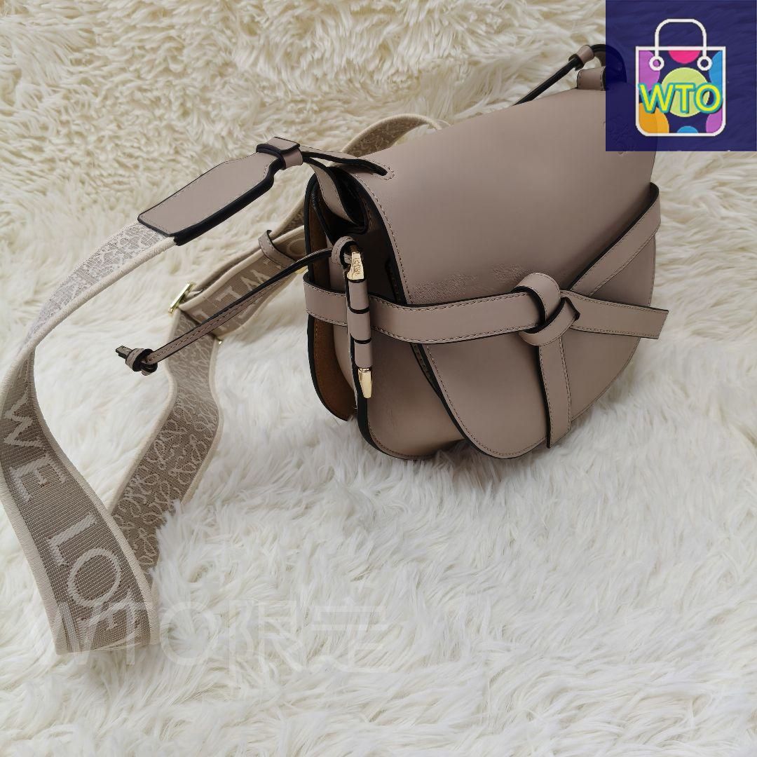 美品◎LOEWE ゲート　ショルダーバック　スモール ロエベ(LOEWE)ロエベ ゲートスモール ショルダーバッグ