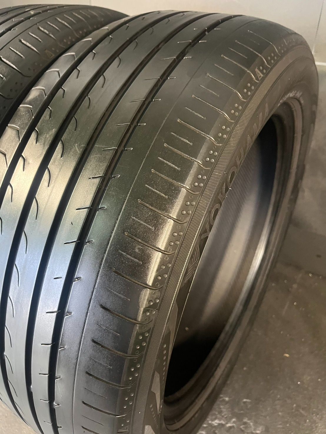 ヨコハマ ブルーアース rv-03．235/50R18.23年製．9~9.5分山 Amazon | ヨコハマ(YOKOHAMA) 235/50R18 BluEarth RV03 1本 | 幌