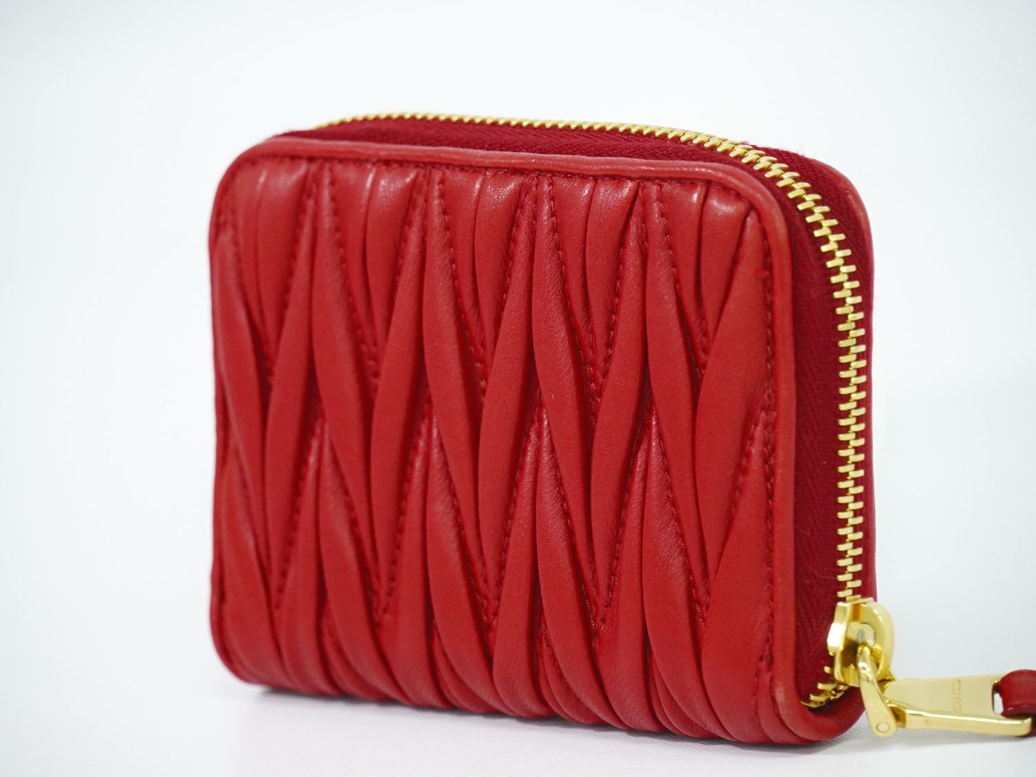 財布・ケース・小物入れ Miu ミュウミュウ 財布 miumiu コインケース マトラッセ MATELASSE