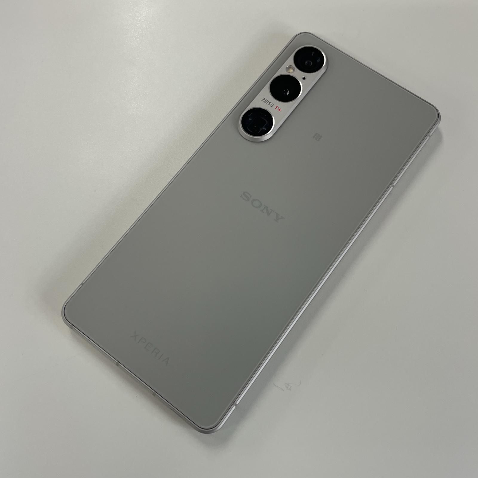 1 VI