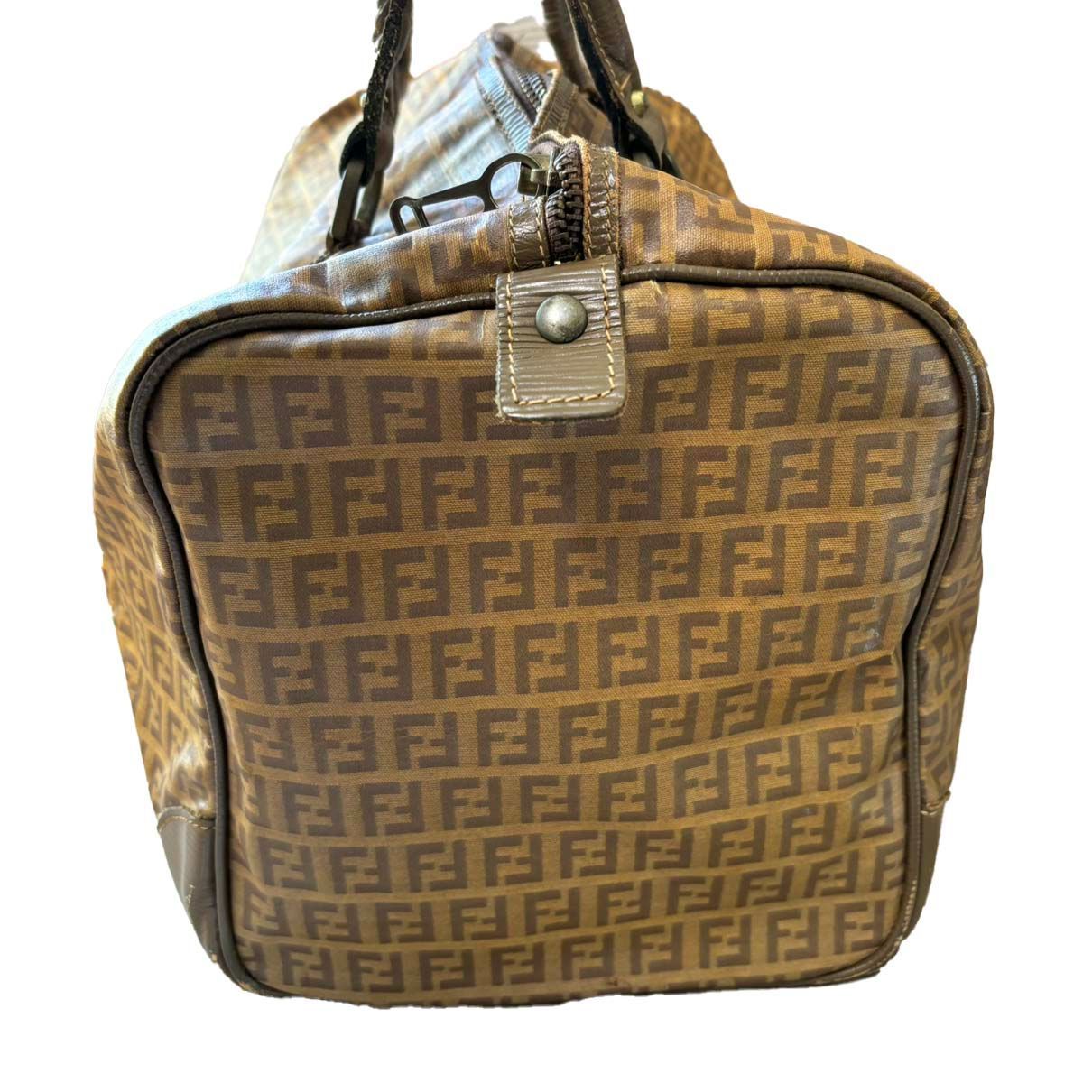 け様※12/23(月)以降発送【送料無料】【訳あり】FENDI/フェンディ/ミニ