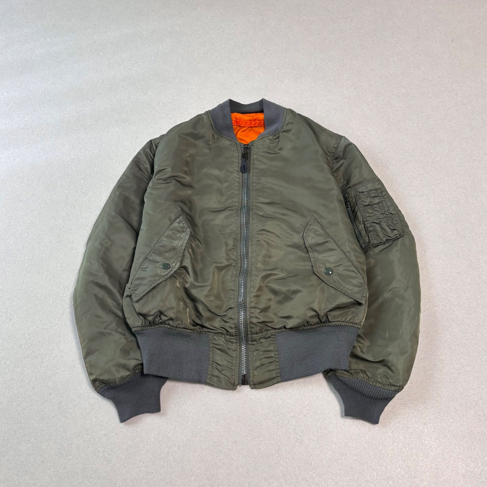 80s ALPHA アルファ MA-1 フライトジャケット 旧タグ サイズM Alpha Industries】80s USA製 旧タグ MA-1 レプリカ フライト