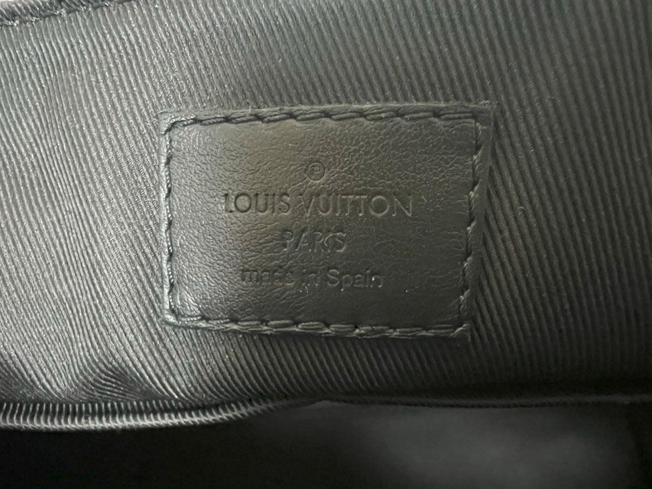 シルバーショルダーバッグ kOhAKU円柱型デザイン2wayショルダーバッグ[品番：MITW0017206