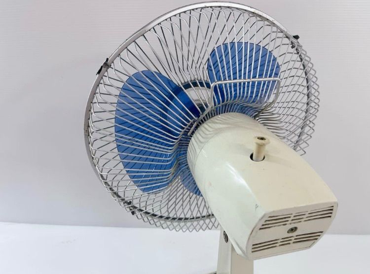 昭和レトロ SANYO レトロ扇風機 お座敷専用 - メルカリ