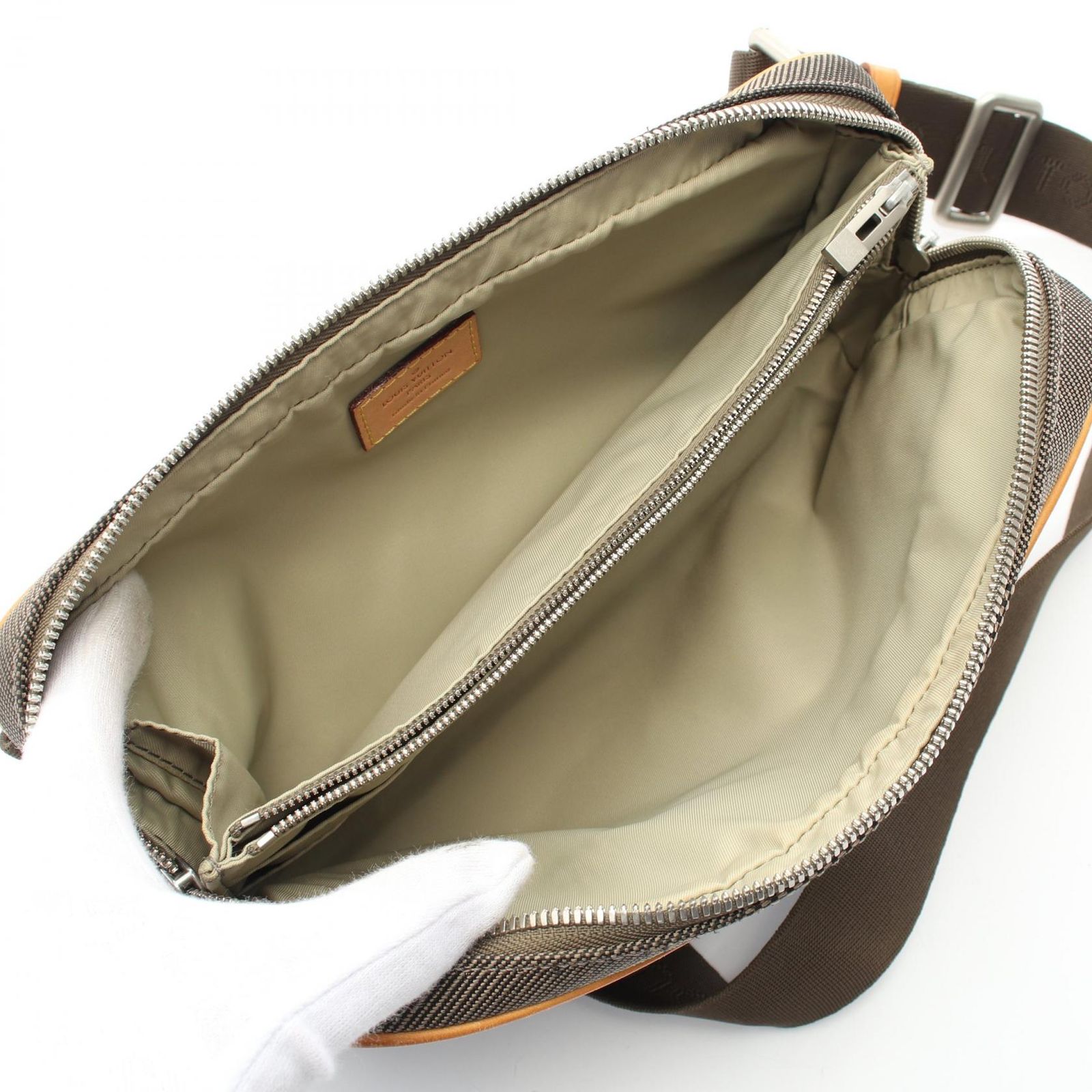 M93619 レザー
