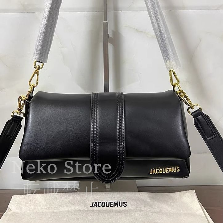 人気 美品 JACQUEMUS ジャックムス LE PETIT BAMBIMOU LEATHER 