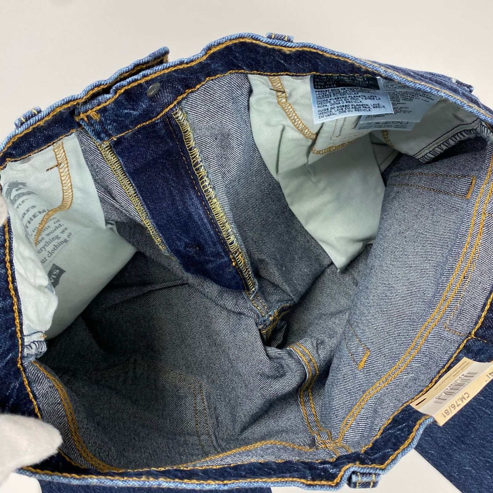 未使用品】 Levi
