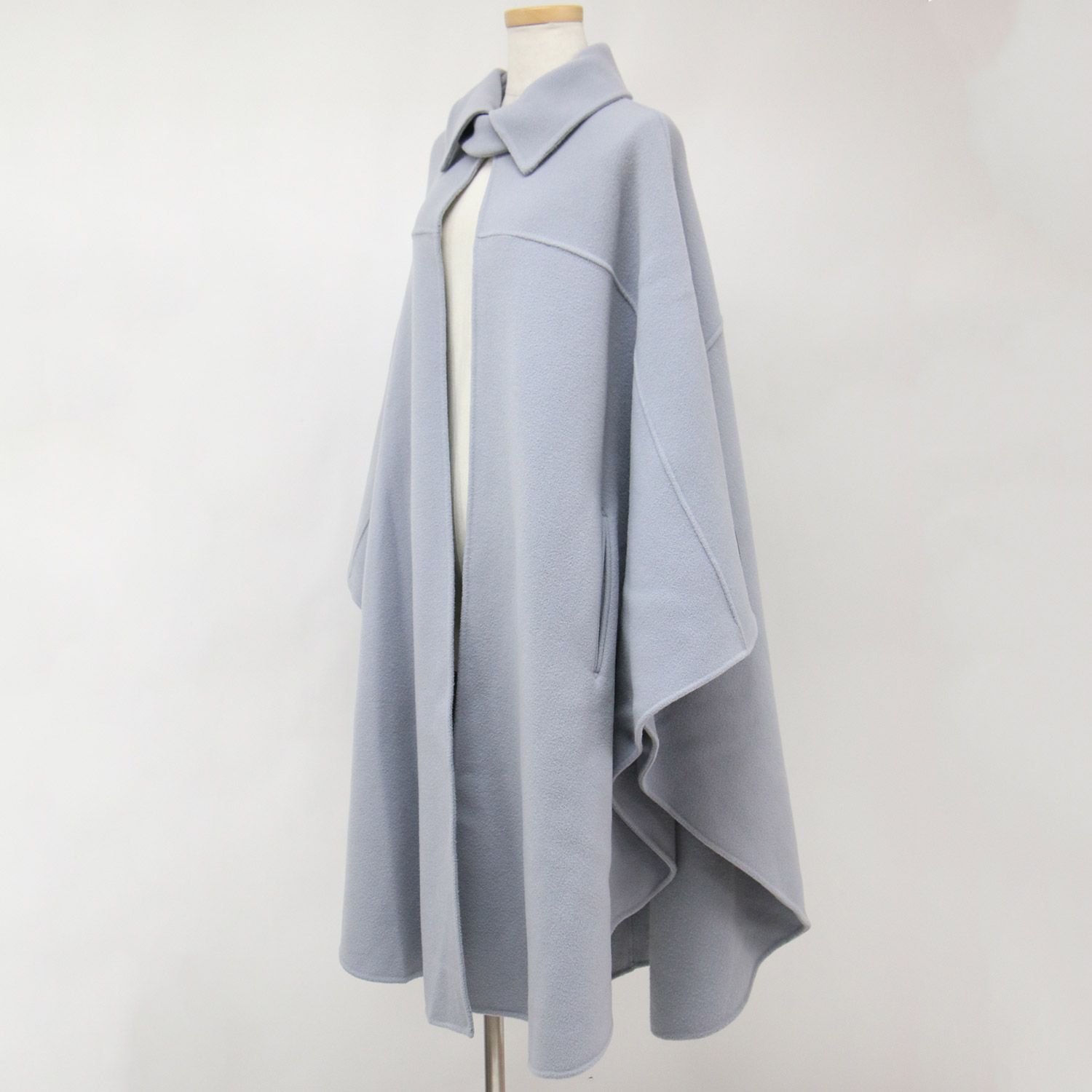 Mila Owen ライトブルー ポンチョ Pontetorto製 Mila Owen ライトブルー ポンチョ Pontetorto製 【公式通販】