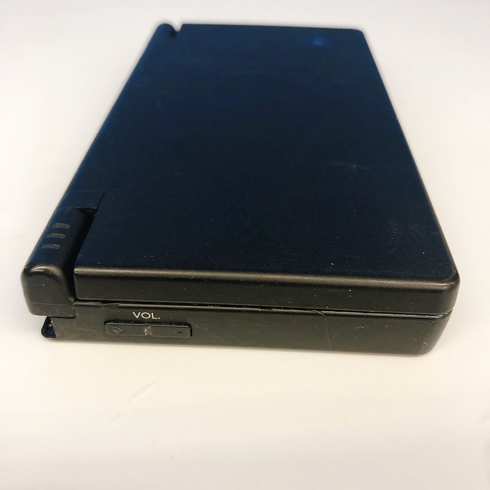 ジャンク品】【通電確認済・動作未確認】ニンテンドーDSi 本体