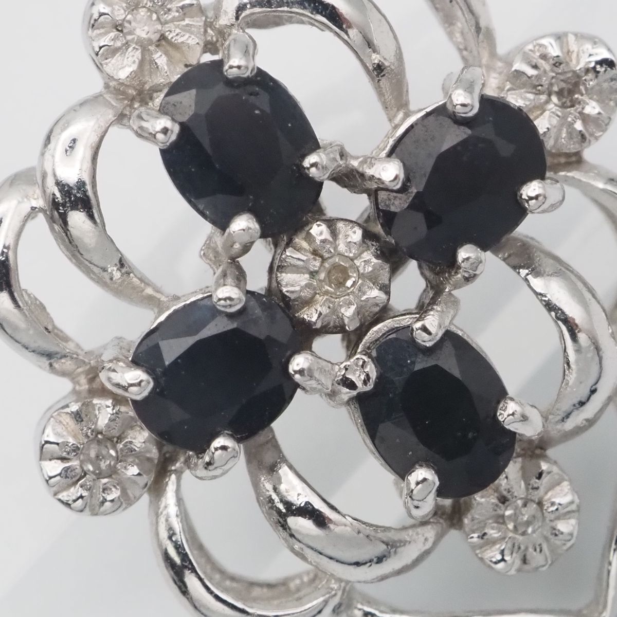 チャーム ヘッド