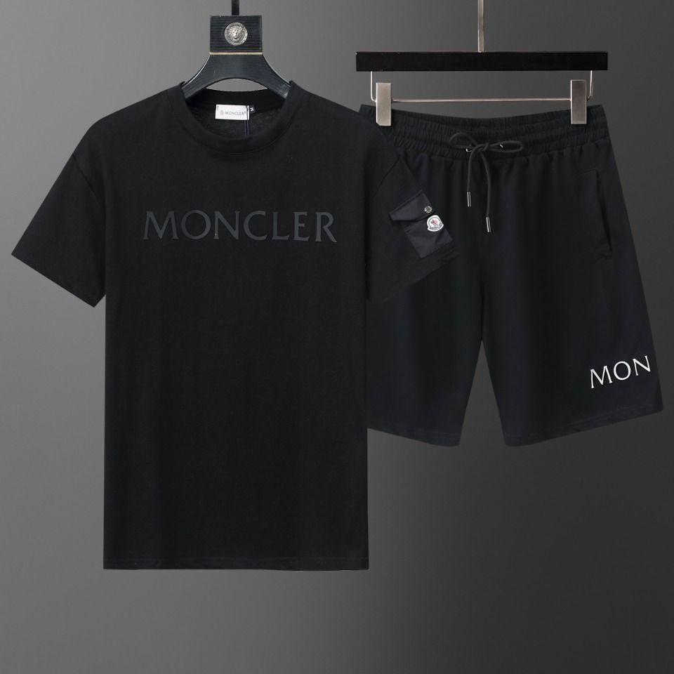 MONCLER モンクレール Tシャツ 半袖 ショートパンツ スーツ 上下  