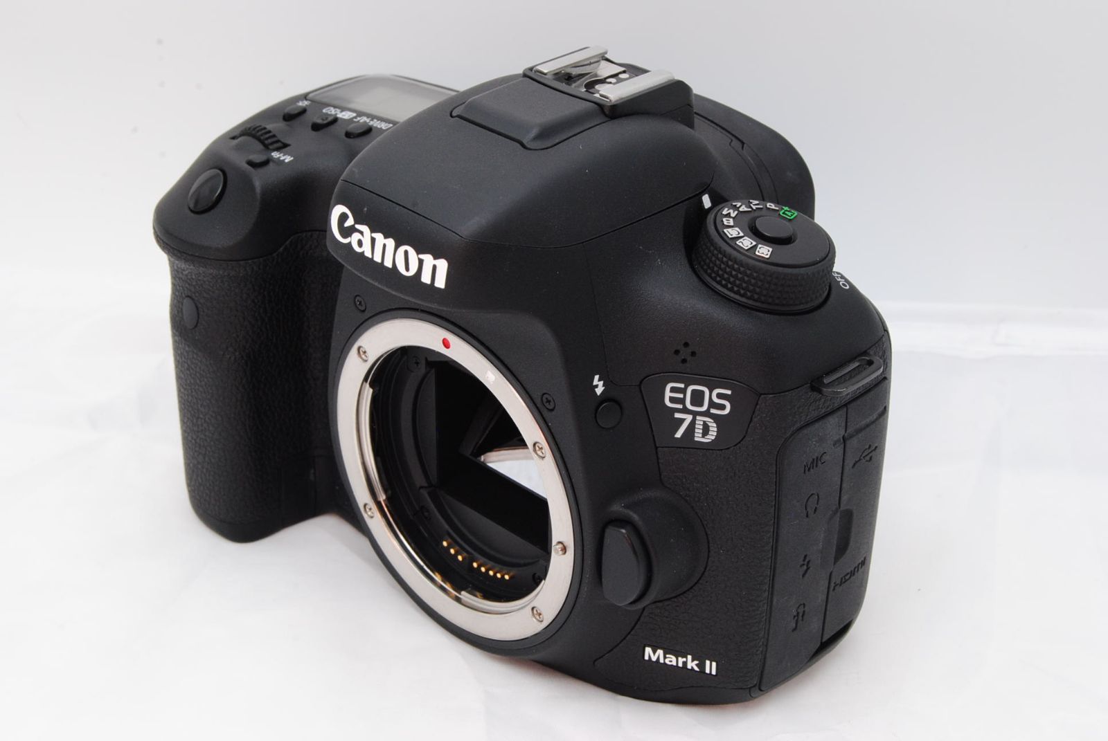 9743ショット！新品級 ☆ Canon EOS 7D Mark IIボディ EOS7DMK2 デジタル一眼レフカメラ - メルカリ