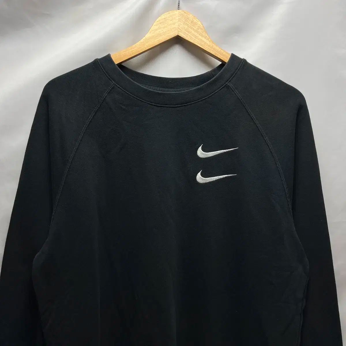 ★美品★NIKE ダブルスウォッシュ パーカー XL　黒　トレーナー　薄手 純正品/ L Nike(ナイキ） ダブルスウッシュ 黒 パーカー - メルカリ