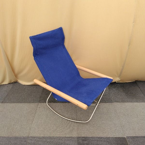 【中古】ニイチェア ブルー Nychair 折り畳み可能 ニーチェア / Nychair X オットマン付き ブルー 新居 猛 中古