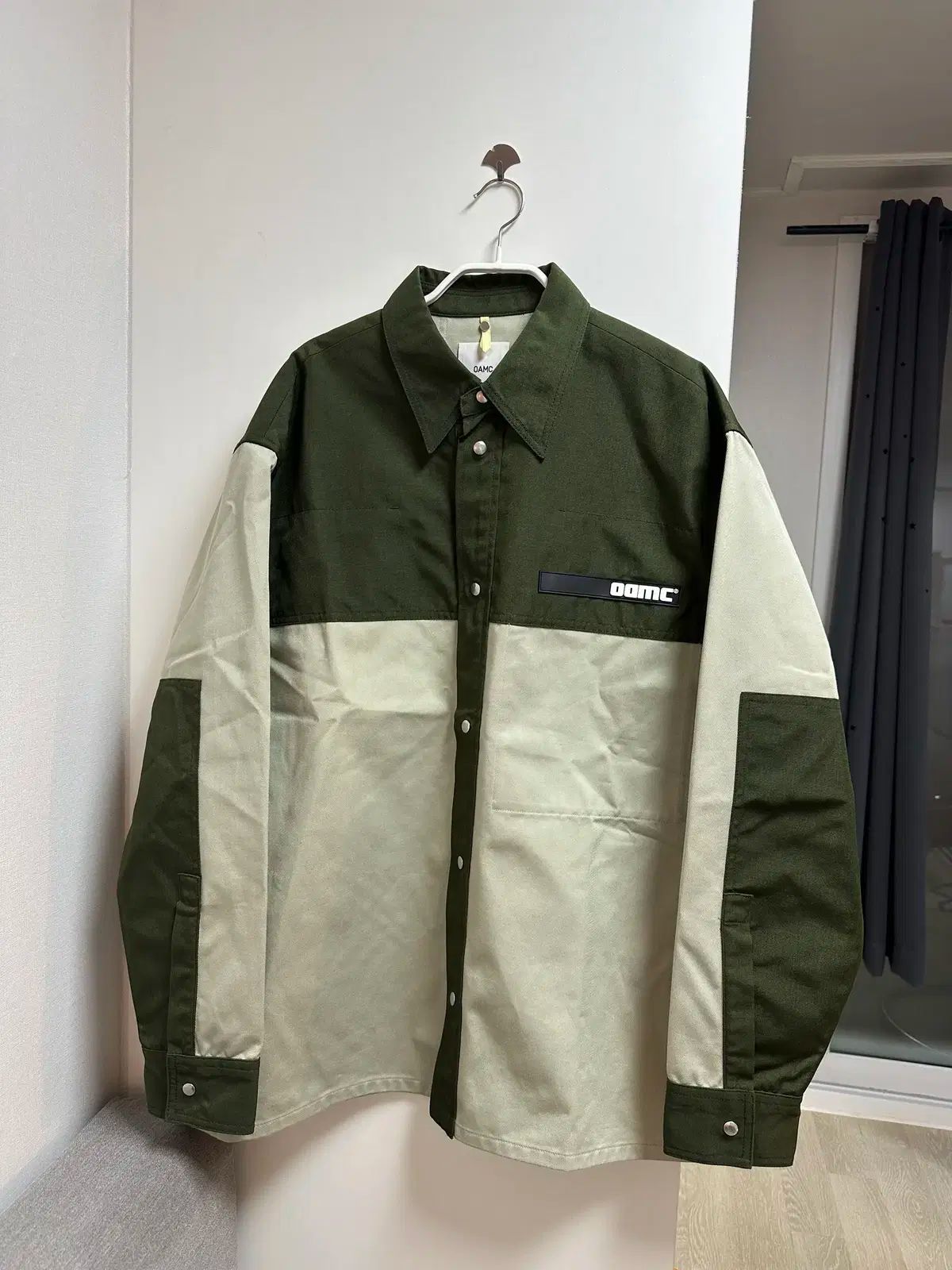 OAMCオーバーサイズシャツ 定価8 4万】新品 OAMC シルクパッチ オーバーサイズ システム