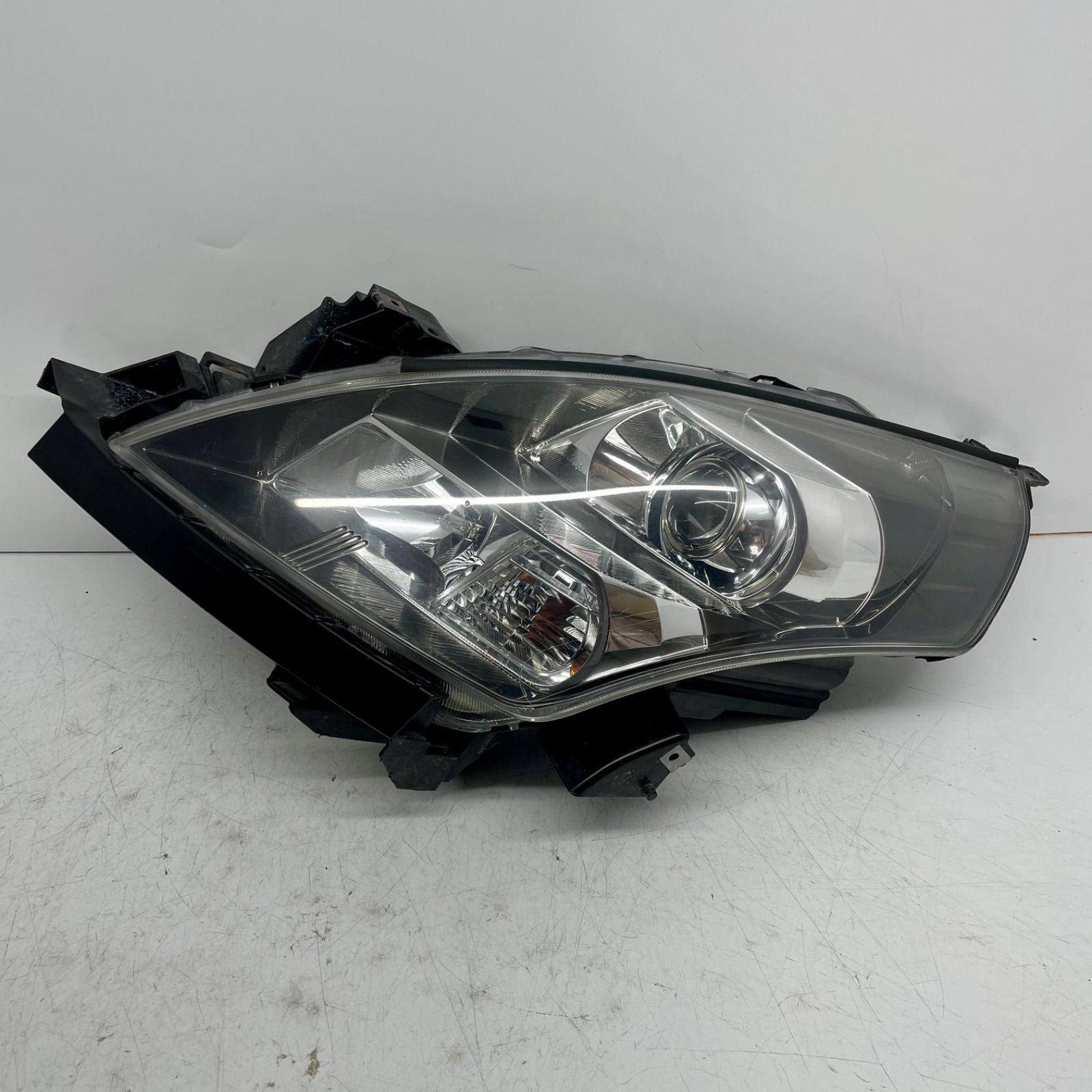 マツダ MPV（LY3P型）純正ヘッドライト 左右セット HID リムーバー済み マツダ MPV LY3P ヘッドライト左右セット HID