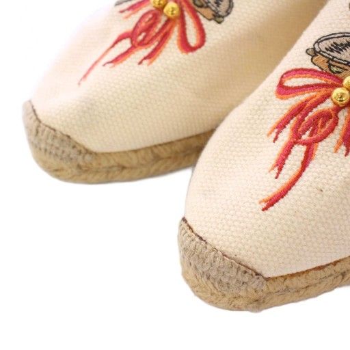 ローカットシューズ