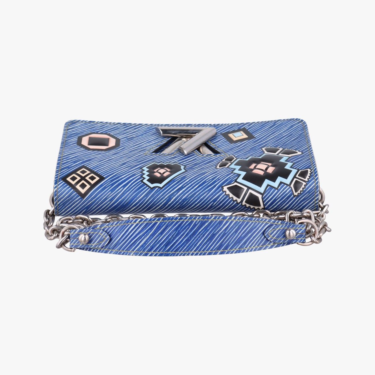 ツイスト チェーン