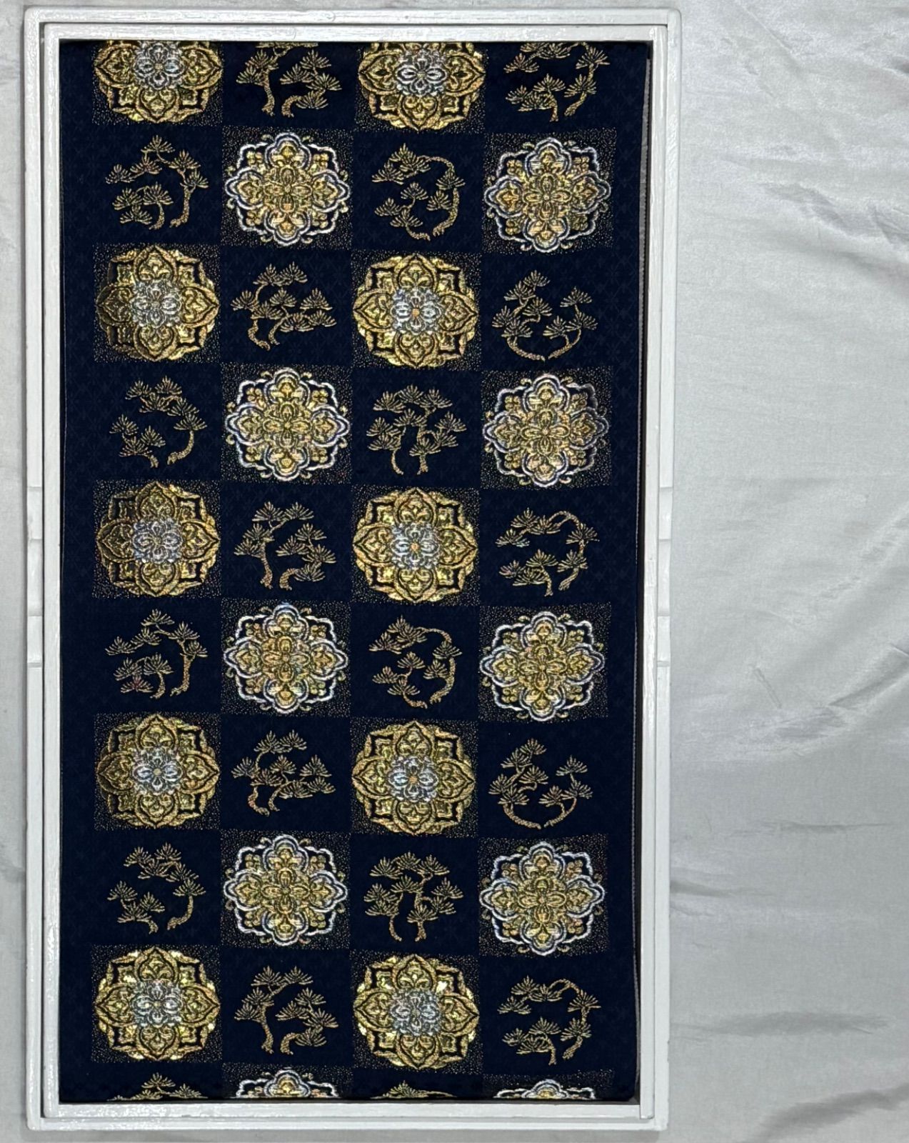 k31 市松華文 豪華絢爛 身丈431cm紺ベース×金銀正絹六通袋帯