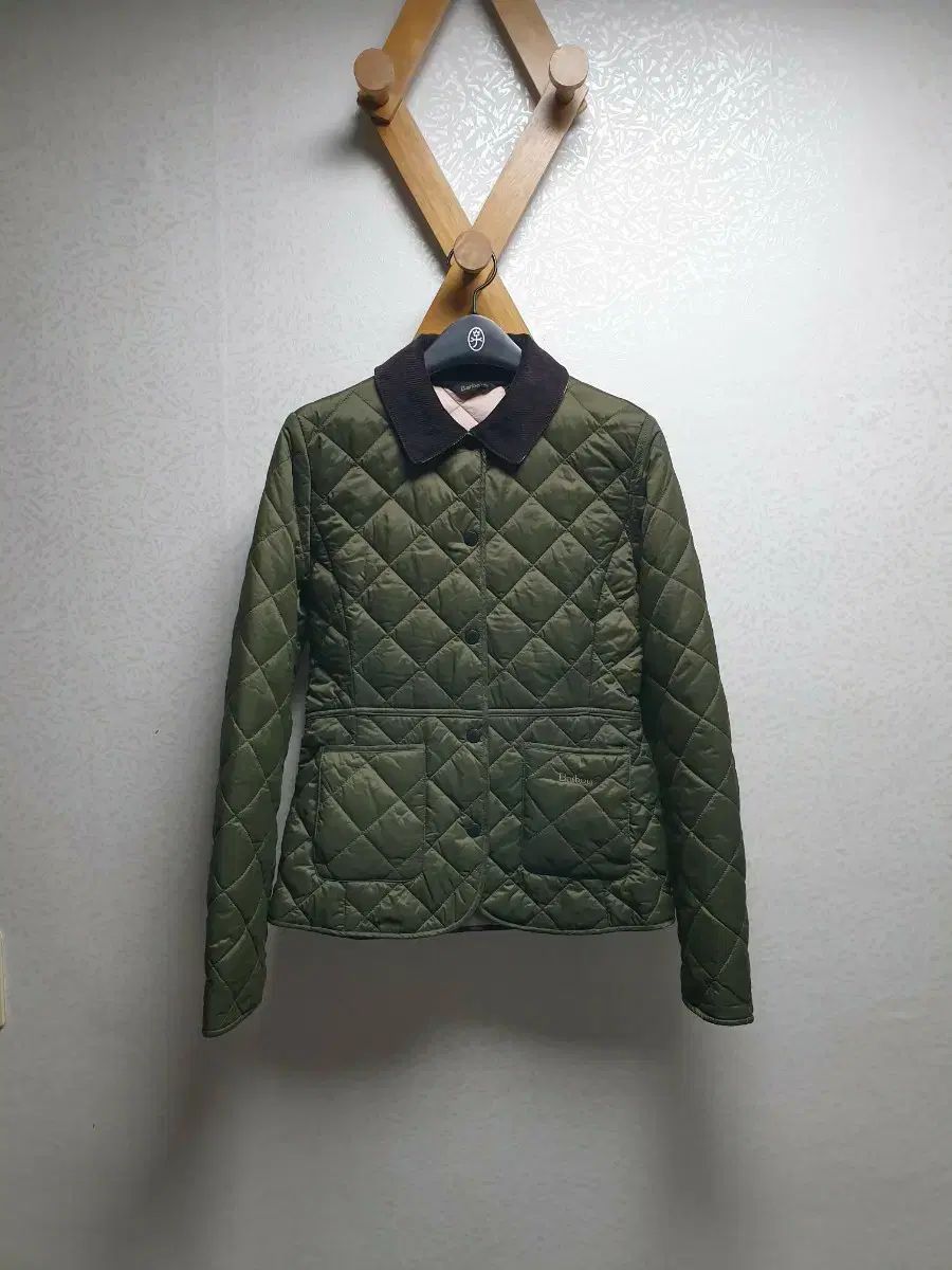 BARBOUR バブアー BRONN 韓国通販 キルティングジャケット uk8 55 BARBOUR バブアー BRONN 韓国通販 デブロン キルティングジャケット