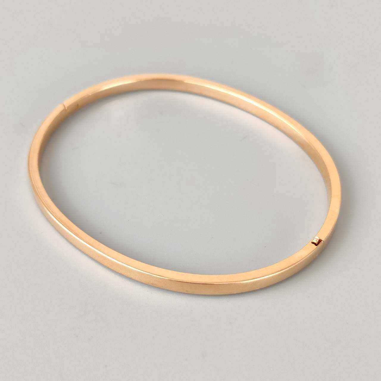 18金 K18 男女兼用 中空 バングル 4.4ｇD98