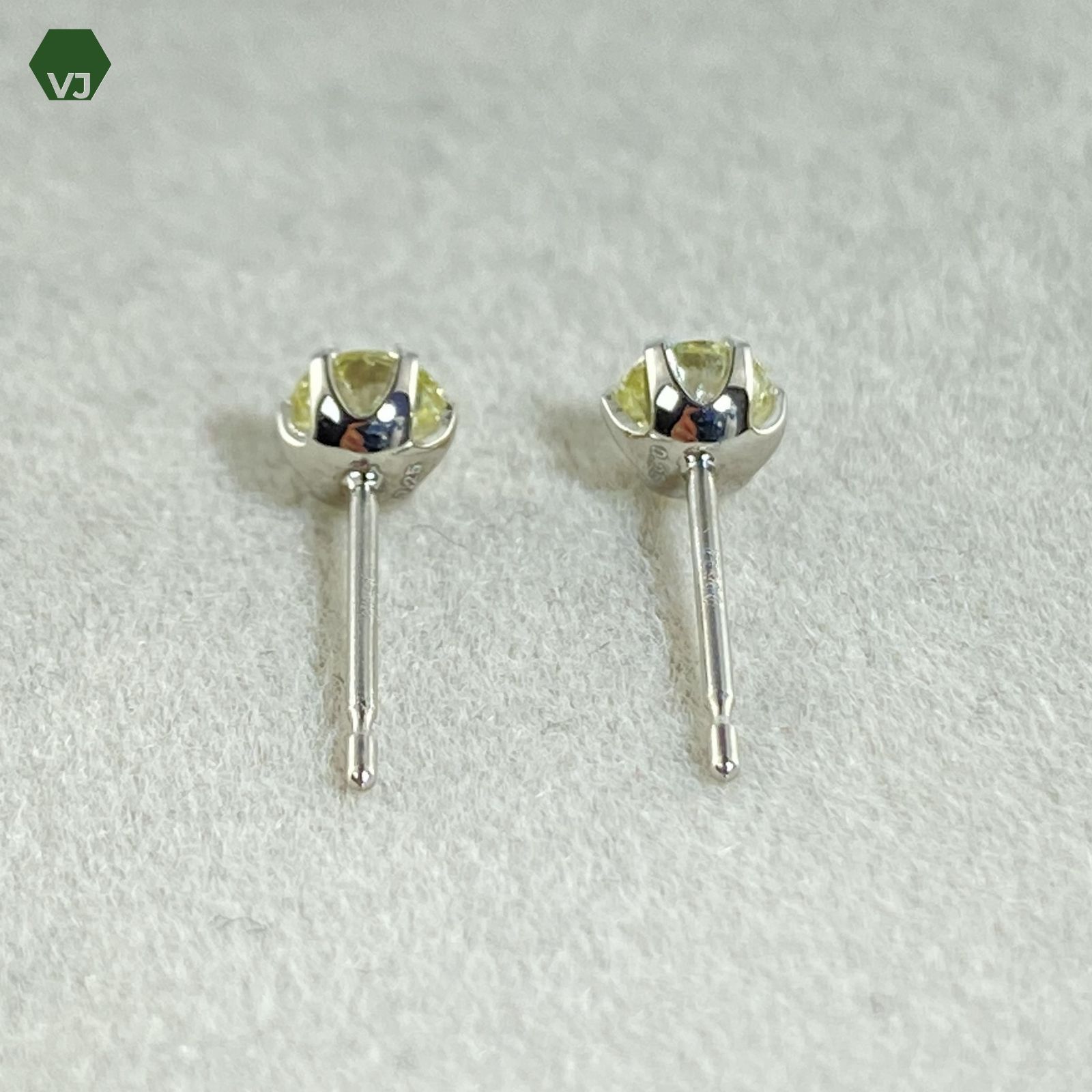25‐21】一粒 ダイヤモンド ピアス D0.25ct×2【中古】【PT900】 ☆By 