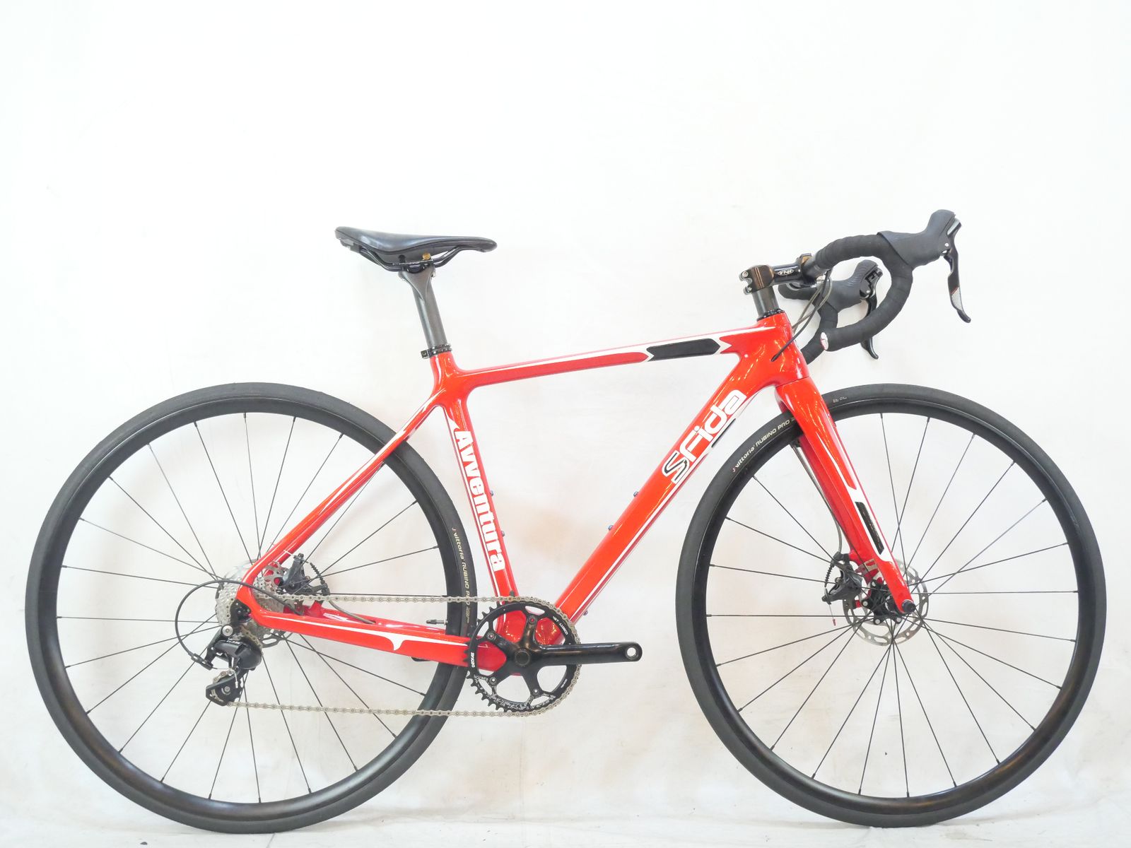 AVVENTURA クロスバイク B679 クロスバイク☆AVVENTURA☆6段変速☆700×28C