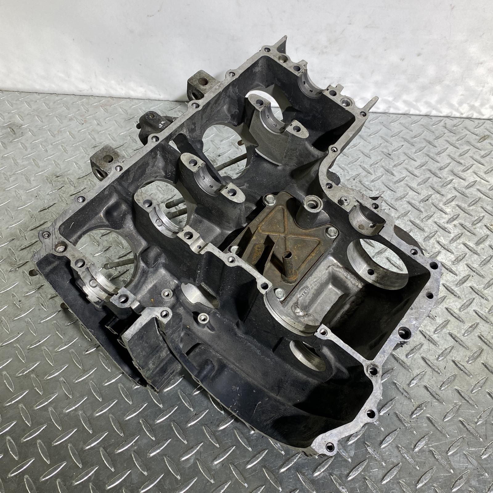 HONDA CBX400F クランクケース 上側 ホンダ [M-250523-12] HONDA CBX400F クランクケース 上側 ホンダ [M-250523-12] HONDA