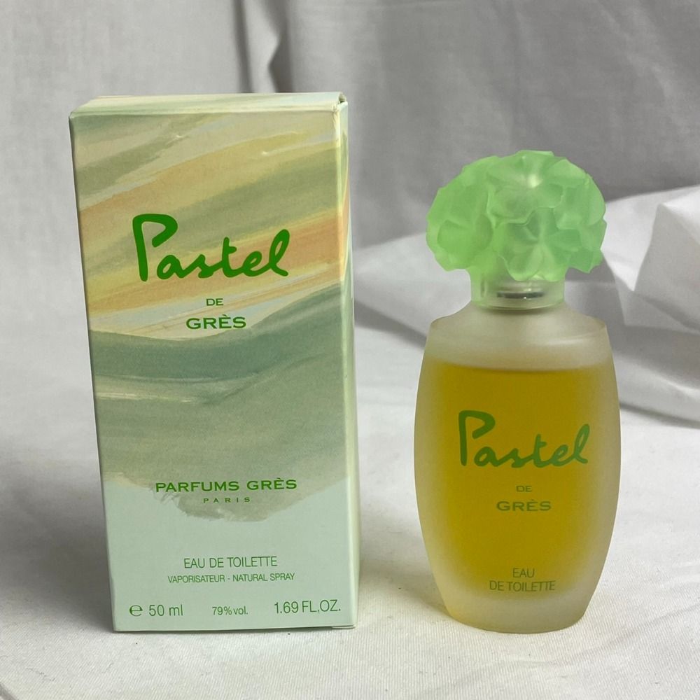 【ほぼ全量】GRES グレ pastel de gres 香水 50ml かわいい フランス産 外箱付き グリーン レディース【中古】 メルカリ