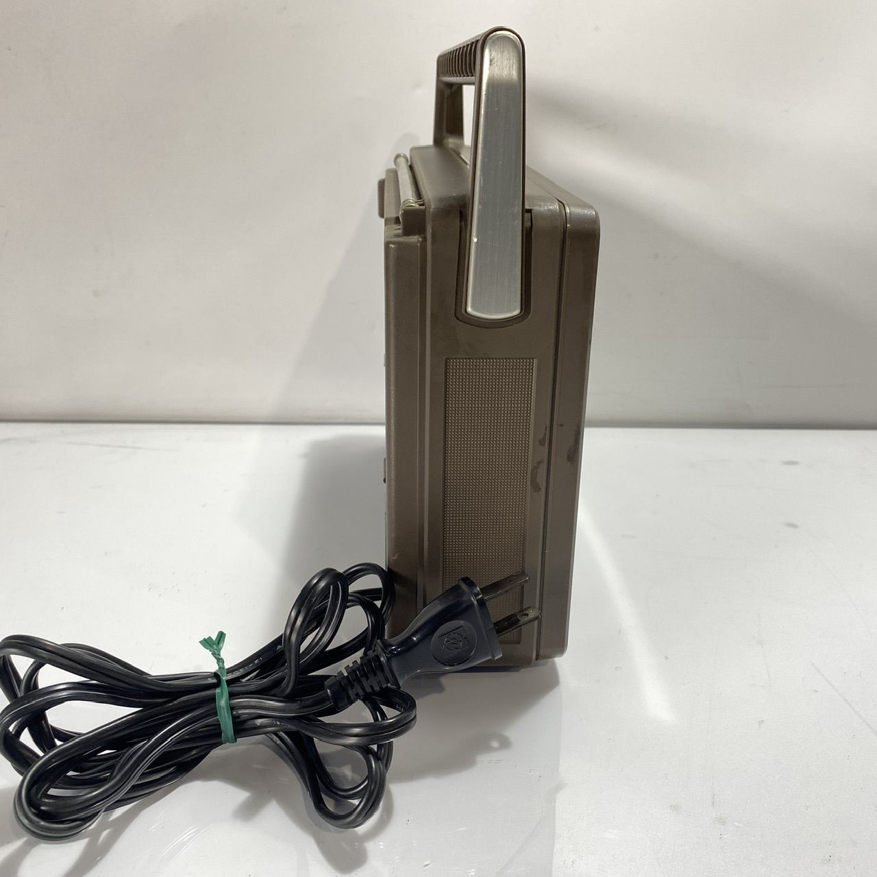 National  RF-567ラジオ　昭和レトロ動作品⑥ National ナショナル RF-567 ラジオ 昭和レトロ (管理番号