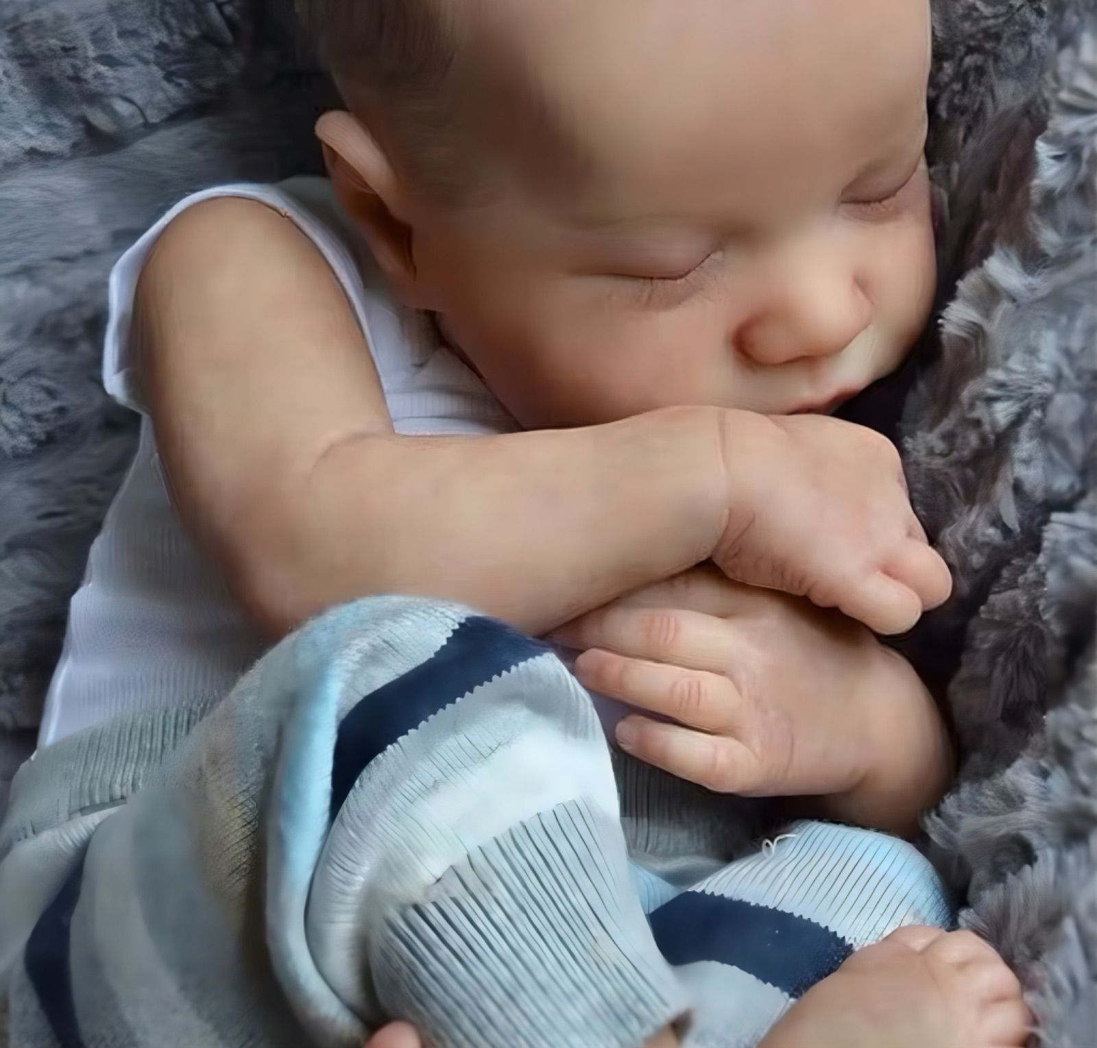 赤ちゃん人形 リアル リボーンドール 19インチ 50cm 沐浴 水遊び 衣類