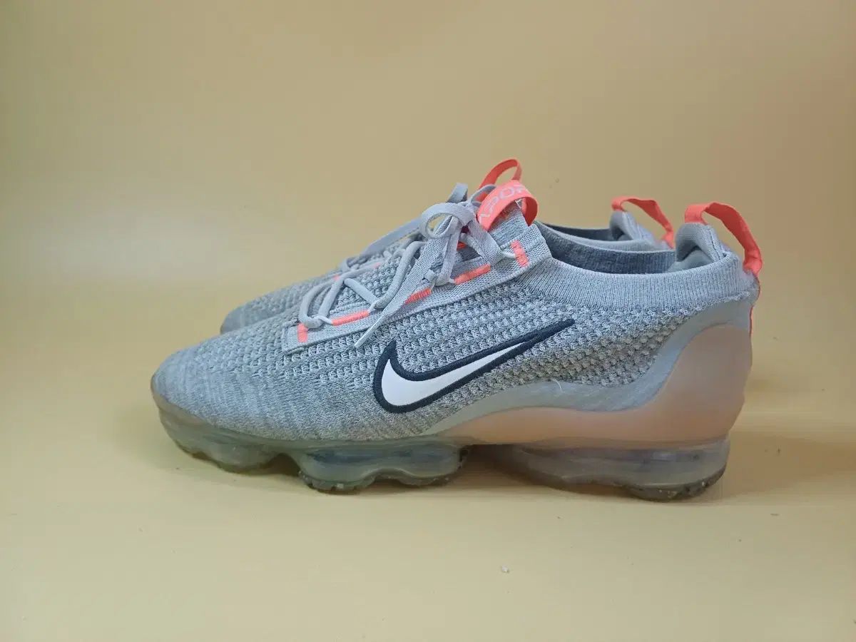 275 NIKE ナイキ エア ヴェイパーマックス 2021 フライニット
