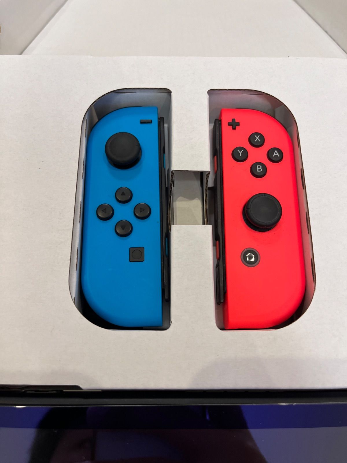 ニンテンドーSwitch 本体のみ 新型 バッテリー強化 版スイッチ 画面