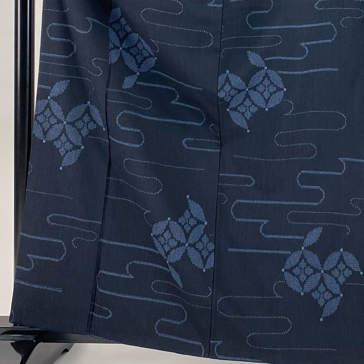 紬 身丈162.5cm 裄丈62cm S 袷 七宝 ヱ霞 濃紺 正絹 秀品