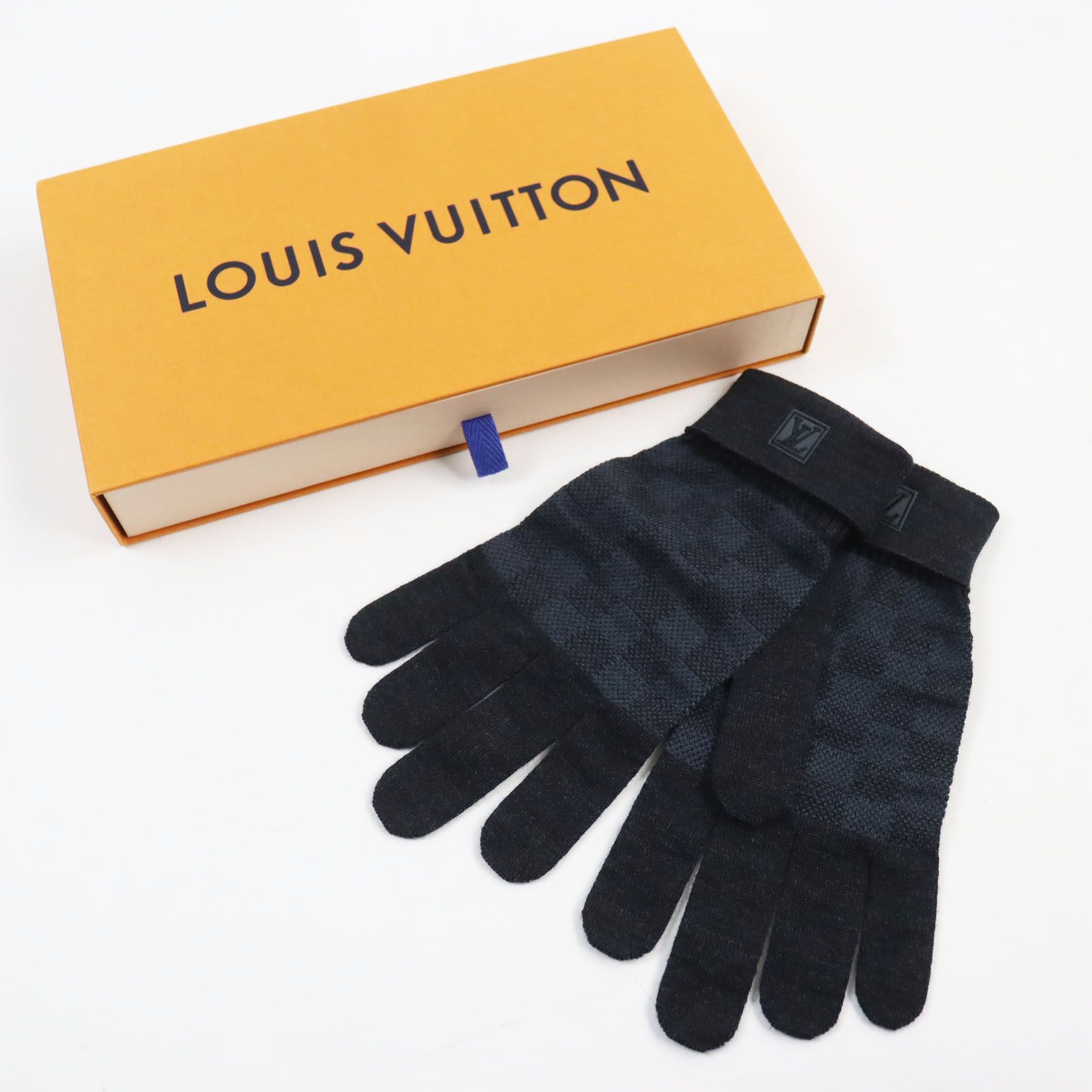 美品○LOUIS VUITTON ルイヴィトン M70008 ダミエ LVロゴ入り ニットグローブ 手袋 グレー 箱付き イタリア製 正規品 メンズ  - メルカリ