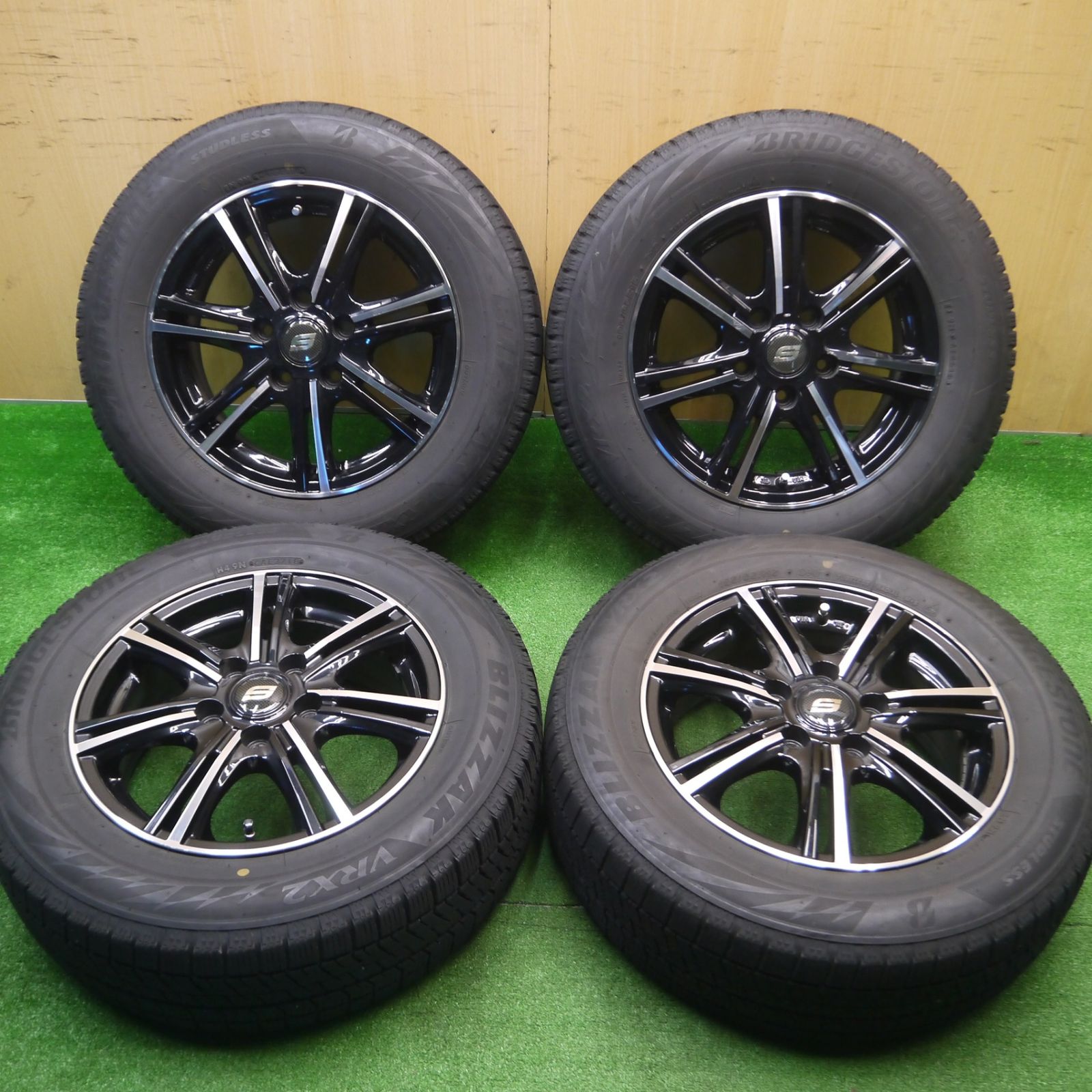 [送料無料] 4本価格スタッドレス 195/65R15 ブリヂストン ブリザック VRX2 STRANGER ストレンジャー 15インチ PCD114.3/5H4102103Hス