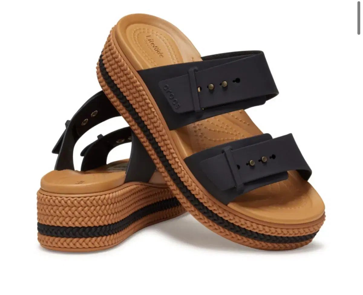 crocs クロックス ブルックリン バックル ロー ウエッジヒール ウーブン 4 3